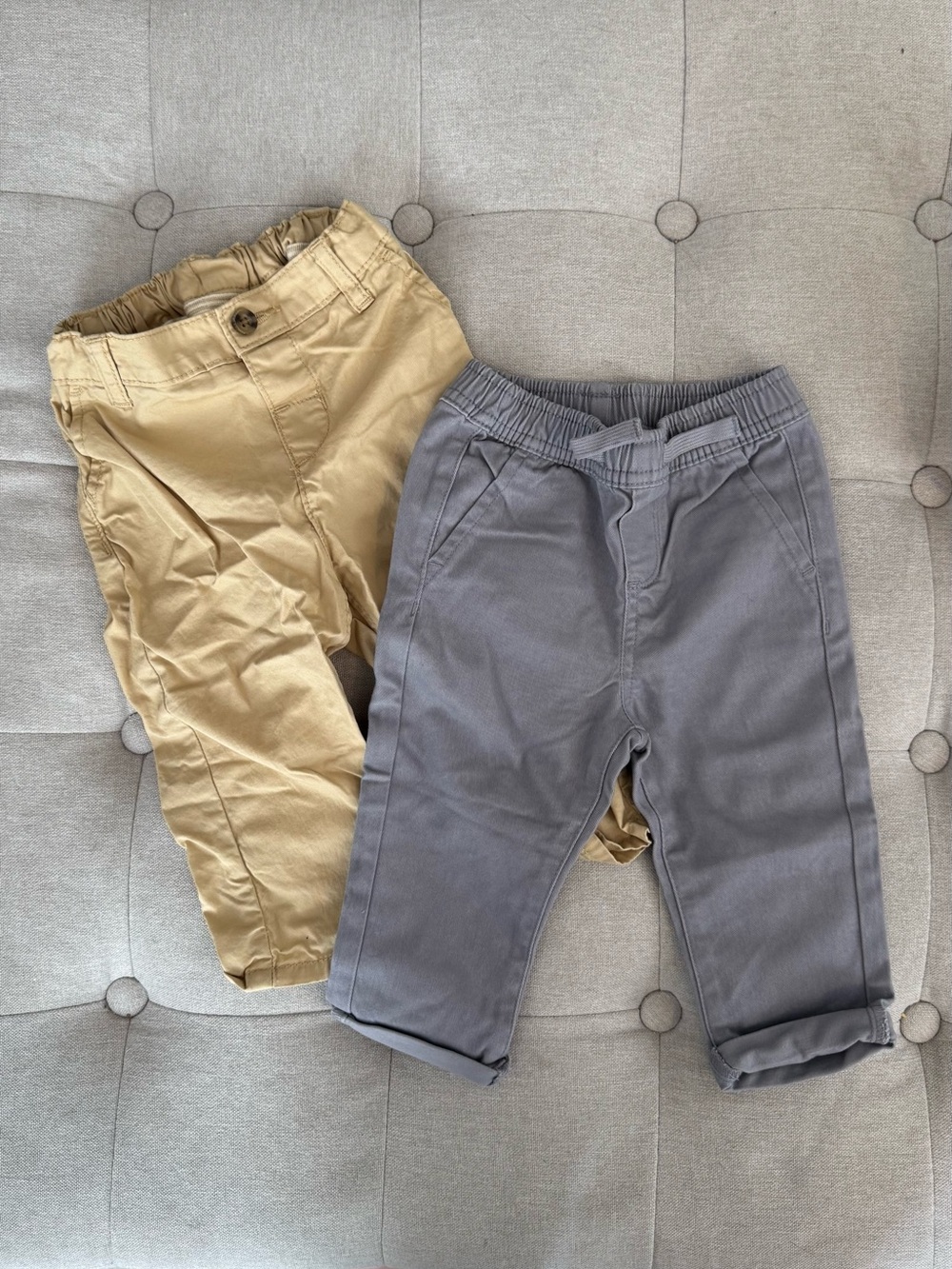 H&M and CHILDREN’S PLACE twill pants — set of 2